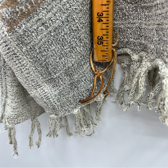 Control tan poncho ladies size XL. - Picture 4 of 8